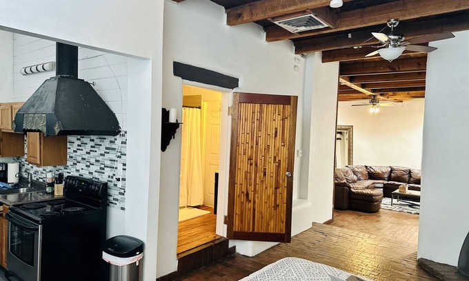West Old Town Condo | SW Style Residence in Old Town Close to Hotel ABQ
