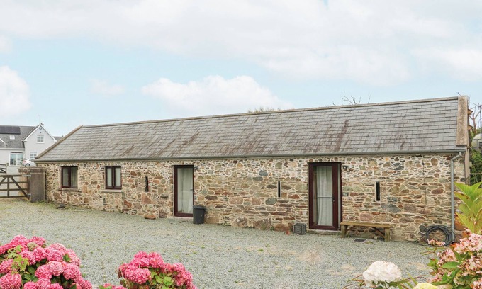 Tacumshane Cottage | SWALLOW'S NEST, pet friendly in Tacumshane, County Wexford