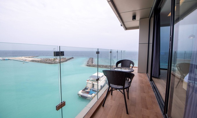 Kamadhoo Hotel | Swarn by Hawks Hotels