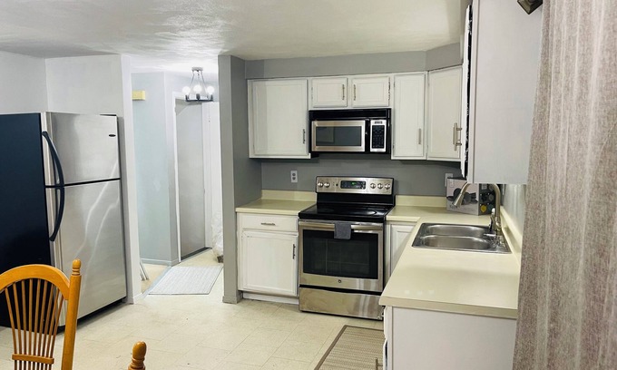 Endwell House | Sweet comfy duplex house