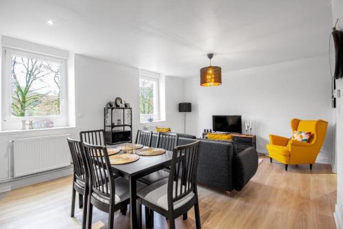 Briey Apartment | Sweet Honey Briey