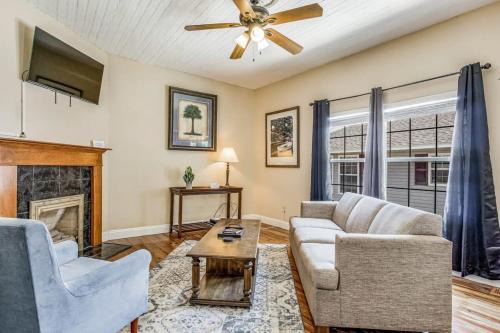 South Pensacola House | Sweet on Strong Street - Unit A