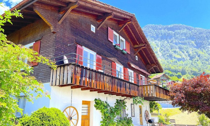 Merligen Ski Chalet | SwissHut Stunning Views Alps & Lake - Chalet Christina