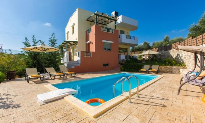 Roumeli Villa | Sylvia Villa, Peaceful Ambience