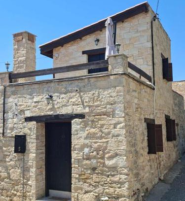 Anogyra House | Symela's Nest