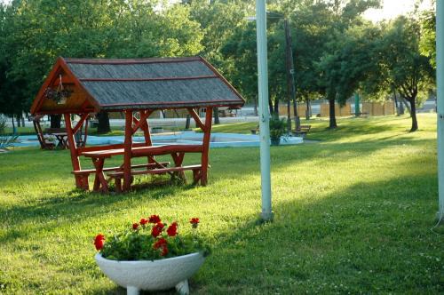 Szeged Other | Szegedi Partfürdő Kemping és Apartman