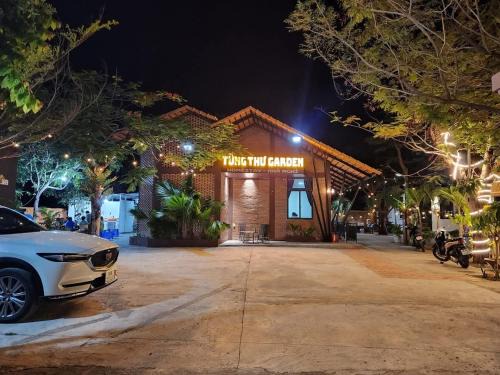 Ha Tien House | Tùng Thư Garden