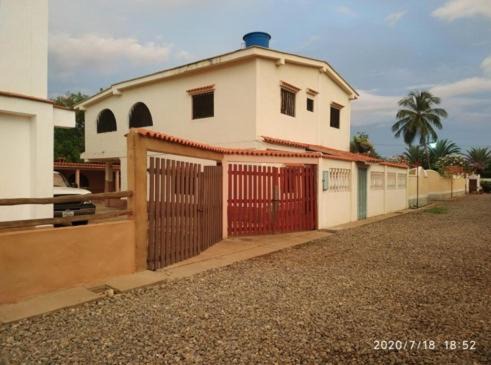 Boca de Uchire House | Tú Casa de playa La Milagrosa