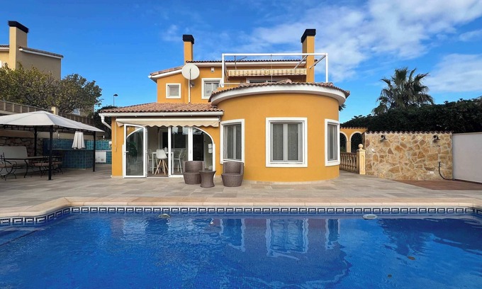 Pedreguer Villa | T-0624, Villa Gata, fantastic Villa with private pool and garden