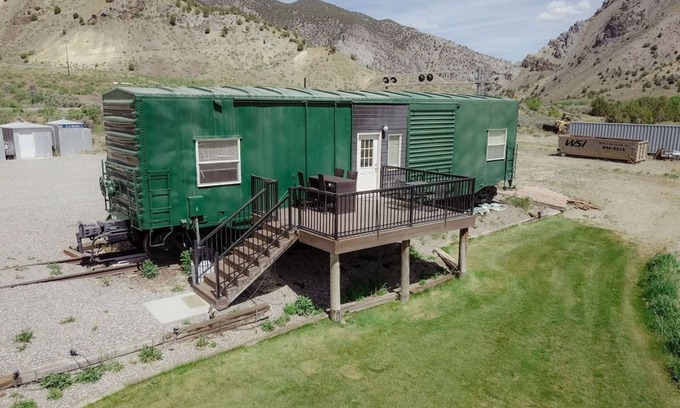 Sevier Apartment | T-11) Great Northern