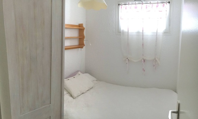Les Deux Alpes Apartment | T2/3, heart of resort, bottom of slopes, parking, 30m3 + 100m2 terrace