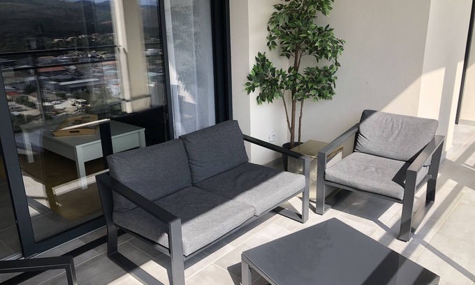 Corte Apartment | T2 41 m² Avec Terrasse Panoramique et Parking Privé
