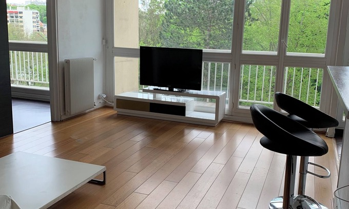 Saint-Germain-en-Laye Apartment | T2 apartment in Saint germain en Laye near RER station ideal for visiting Paris
