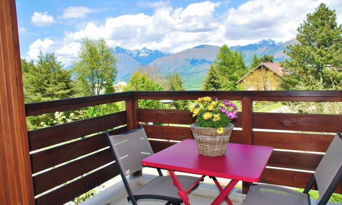 Laye Apartment | T2 Standing Classé 3 Meublé Tourisme. Animaux de Compagnie Acceptés