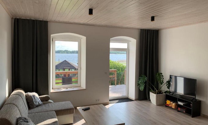 Kuremaa Apartment | TaaliHomes Kuremaa ridaelamu järve kaldal - saun hinnas