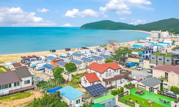 Kasinae House | Taean Hagampo Coastvalley Pension
