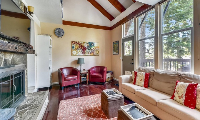 Dollar Point Condo | Tahoe City Getaway Condo