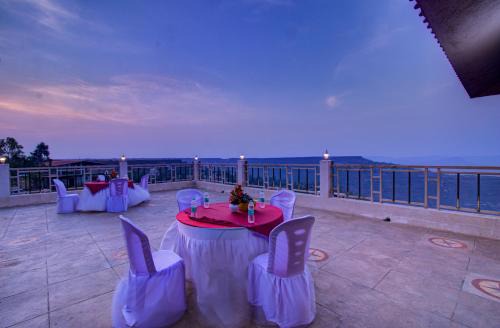Wai Villa | TAJ VILLA Mahabaleshwar !