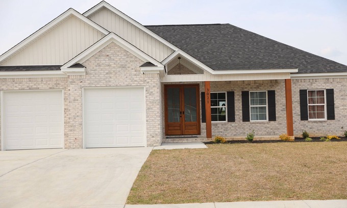 Florence House | Take a rest in Florence .Ideal for i95 traveler and Florence Center and Buc-ee's
