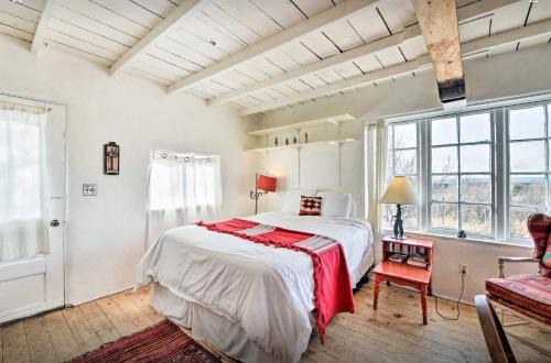 San Cristobal House | Taos Goji Farm & Eco-Lodge Retreat