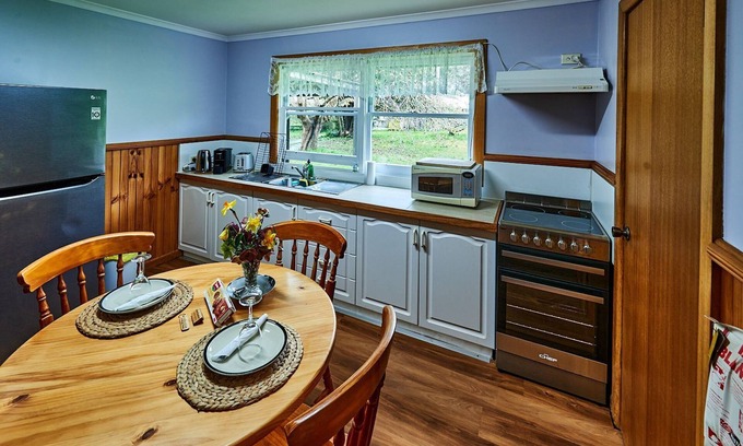 Roger River Cottage | Tarkinegrove. welcome to the wild side.