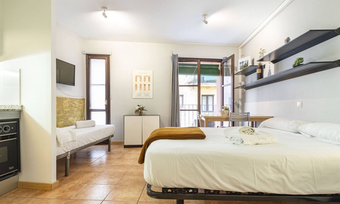 Old Town Apartment | Tarraco Centre Apartment in Tarragona - 3 people