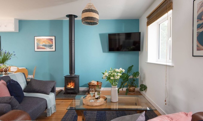 St. Buryan House | Tas Gwynn - a house that sleeps 4 guests in 2 bedrooms