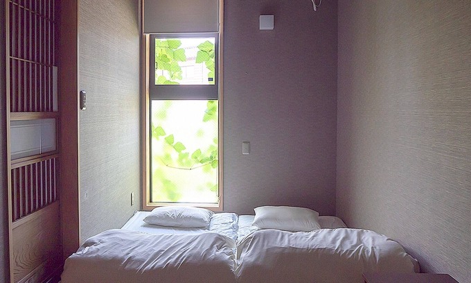Katori House | Tatami twin room with shower room and toilet / Katori Chiba