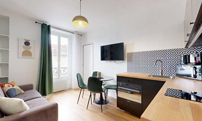 Bagnolet Apartment | TBS 186 - Elegant apartment in Montreuil