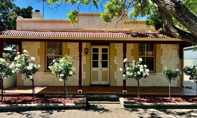 Greenock Bed & Breakfast | Telegraph Cottage