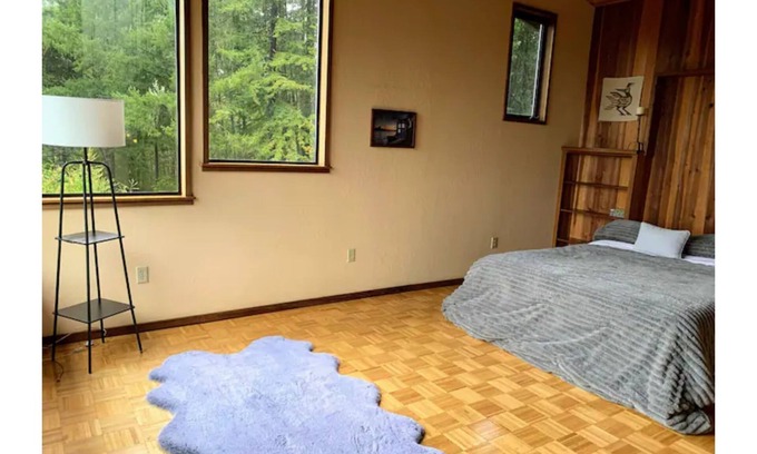Myers Flat House | *Ten Trees* Cabin, Secluded, Near Redwood Parks