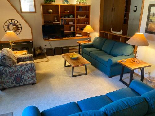 Keystone House | Tennis Townhomes 1326 by SummitCove Lodging