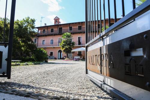 Sillavengo House | Tenuta Valtoppa