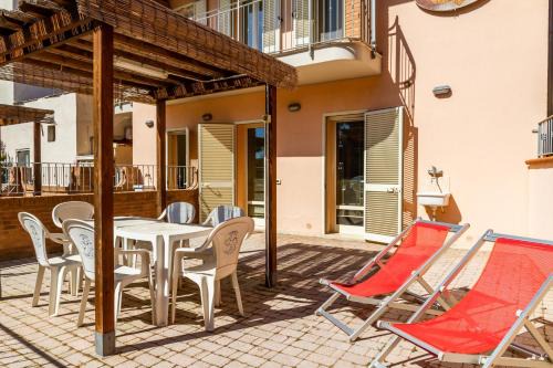 Follonica Apartment | Terra