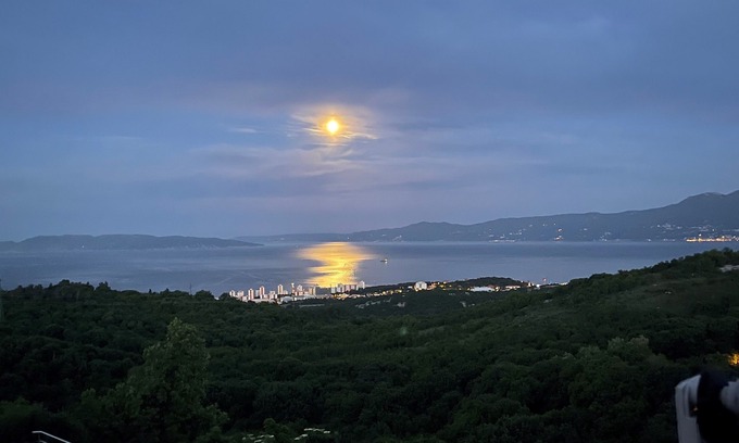 Buzdohanj Apartment | Terra Magica Deluxe Apartment OR Room with Private Parking, Terrace and Sea View