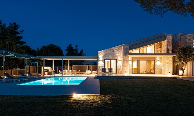 Vourvourou Villa | Terra Petra Luxury Villas - Luna Villa