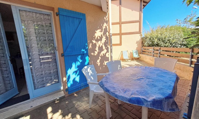 Biscarrosse Plage Apartment | Terrace apartment close to the ocean.