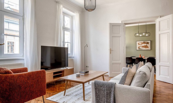Weißgerber Apartment | Terrific Landstraße 2BR w/Elevator, nr Tram & Dining, by Blueground