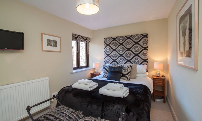 Penny Bridge Cottage | Tethera at Coal Yeat - luxurious and pet friendly and close to Coniston