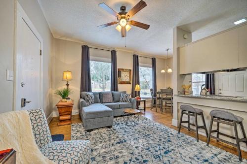 Texarkana House | Texarkana Pet-Friendly Pad with Fenced Backyard