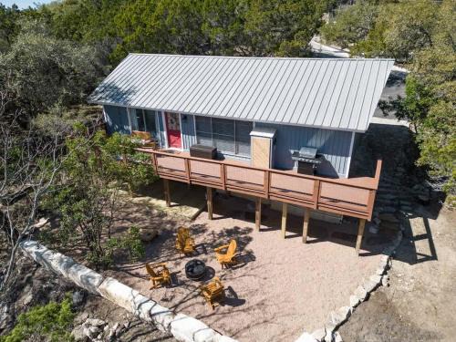 Canyon Lake House | Texas Charm Cottage - 1 Block from the Lake & Hill Country Views