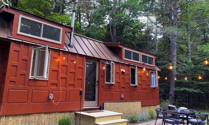 Gardiner Cottage | Thainy House, 6-Acre Retreat: Gardiner, ME