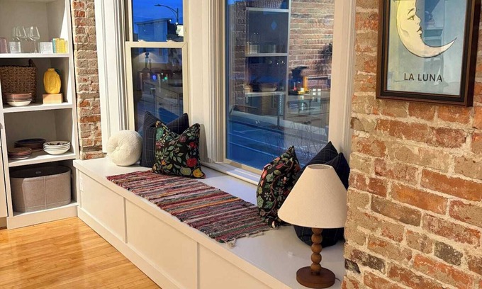 De Pere Apartment | The 1913 - newly renovated historic downtown loft