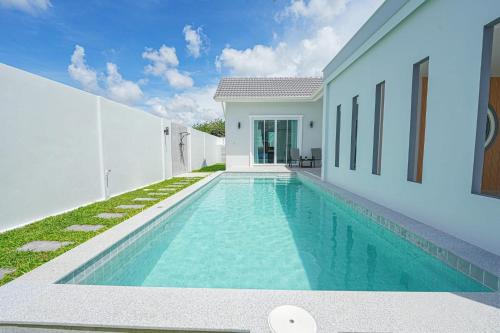 Pong Villa | The 8 MaBella House Pattaya Pool Villa