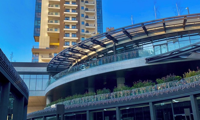 Centar Apartment | The Address Central Luxury New Apartment, Parking, Workstation, & Ps5