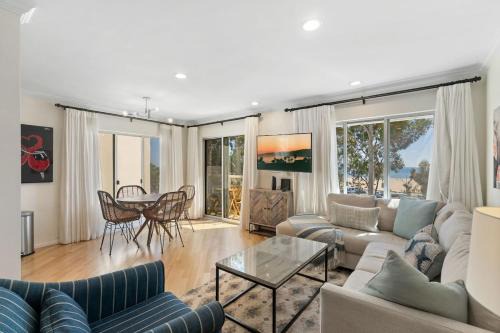 Ocean Park Apartment | The Andalusite - Oceanfront Steps from the Sand