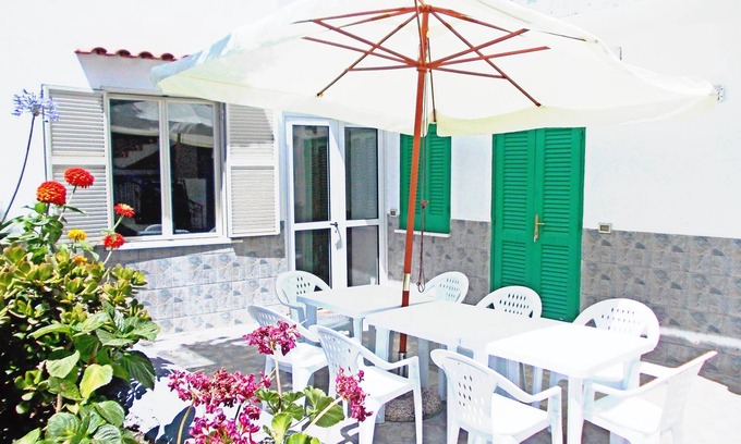 Panza Apartment | The apartment with 3 large double bedrooms, each with a private bathroom.