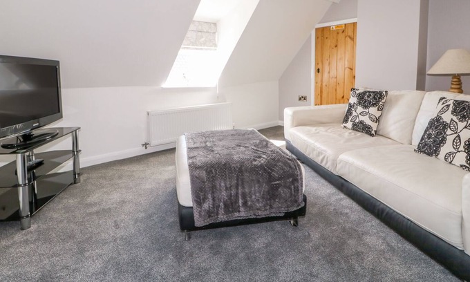 Wragby Apartment | THE ATTIC HOUSE, pet friendly in Wragby