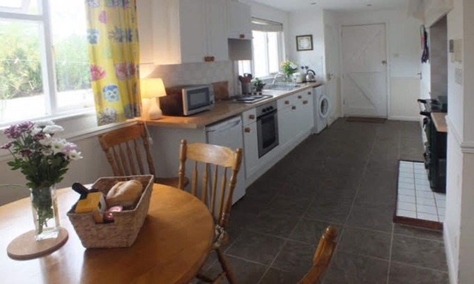 St Wenn House | The Bailiff's House - Perfect for multiple dogs and their family.