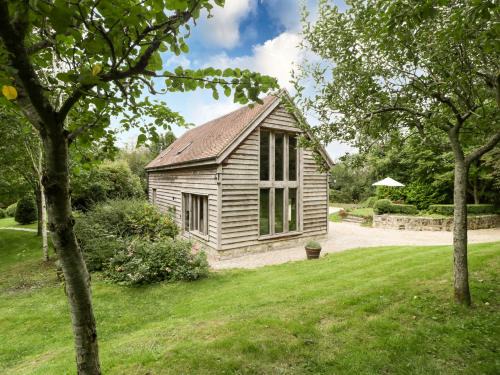Ebbesborne Wake House | The Barn at Frog Pond Farm